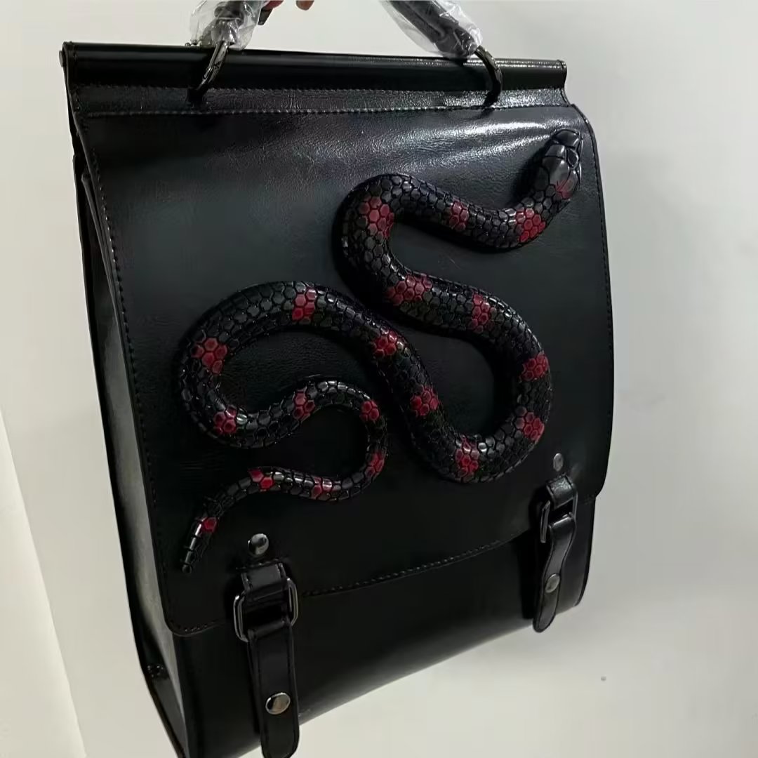 Streetwear Brand Backpack - オリジナルデザイナーブランド牛革立体スネークレザーコンピューターバックパック、女性と男性向けのスクールバッグ